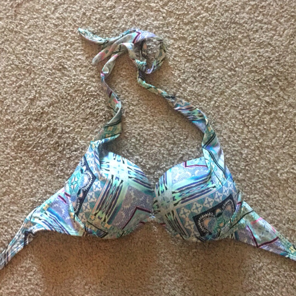 Bombshell Victoria’s secret push up bikini top 34C